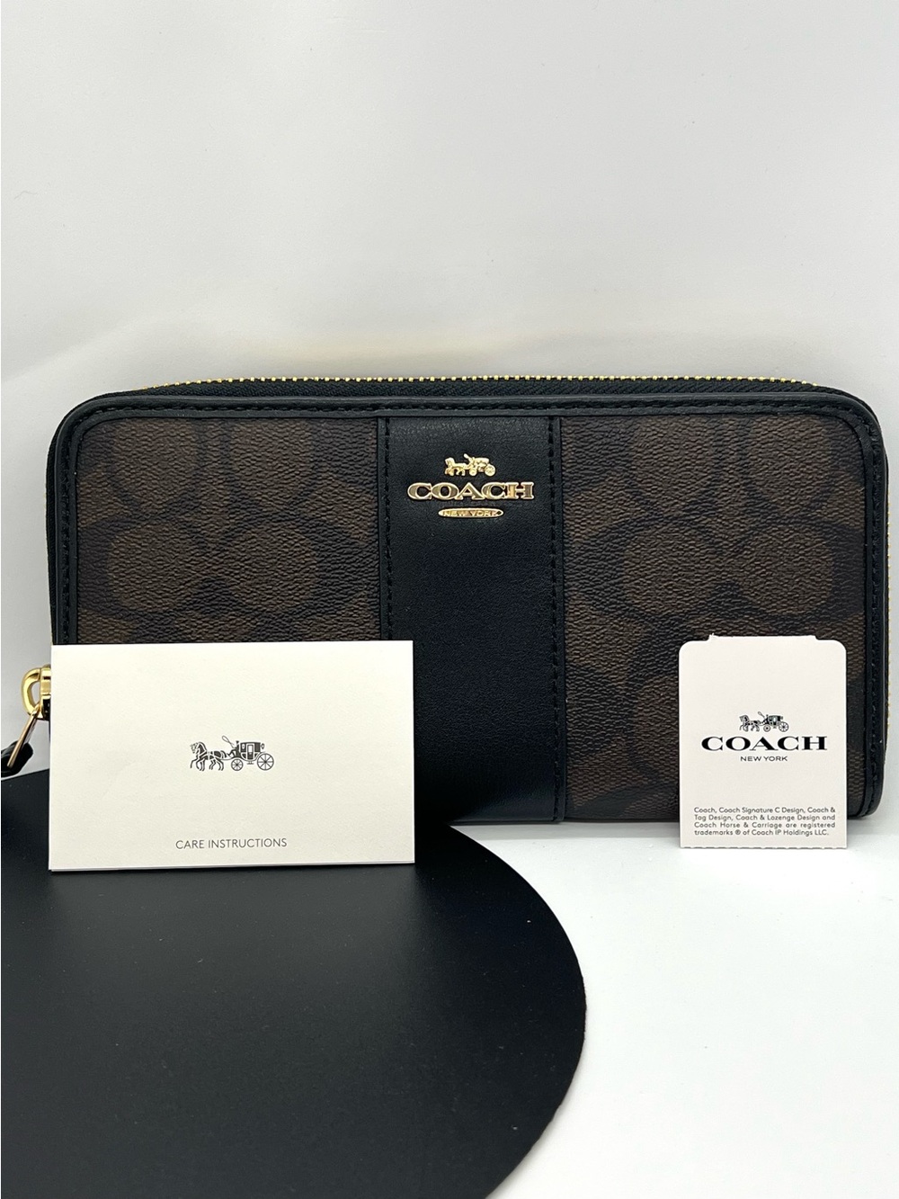 Authentic Coach F54630 Accordion Zip Wallet Signature Brown Black NWT